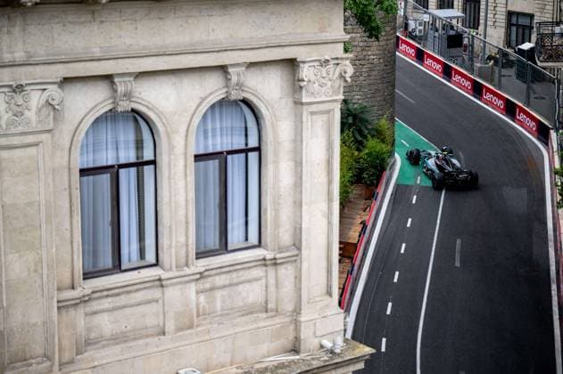 F1 - AZERBAIJAN GRAND PRIX 2025 12 KIMI ANTONELLI Andrea (ita), Mercedes AMG F1 Team W16, action during the 2025 Formula 1 Qatar Airways Azerbaijan Grand Prix, 17th round of the 2025 FIA Formula One World Championship, WM, Weltmeisterschaft from September 19 to 21, 2025 on the Baku City Circuit, in Baku, Azerbaijan - BakuAzerbaijan  Copyright: xALBERTOxVIMERCATIx