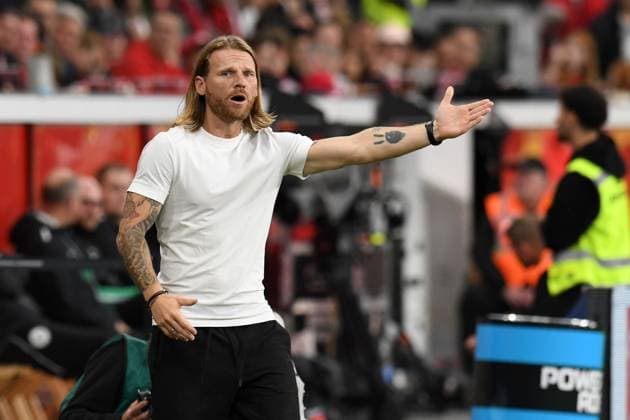 Trainer Eugen Polanski ( Borussia Moenchengladbach ) gestikuliert. GER, Bayer 04 Leverkusen vs Borussia Moenchengladbach, Fussball, Bundesliga, 4. Spieltag, Spielzeit 2025 2026, 21.09.2025 DFL REGULATIONS PROHIBIT ANY USE OF PHOTOGRAPHS AS IMAGE SEQUENCES AND OR QUASI-VIDEO GER, Bayer 04 Leverkusen vs Borussia Moenchengladbach, Fussball, Bundesliga, 4. Spieltag, Spielzeit 2025 2026, 21.09.2025 Leverkusen Copyright: xEibner-Pressefoto ThomasxThienelx EP_TTL