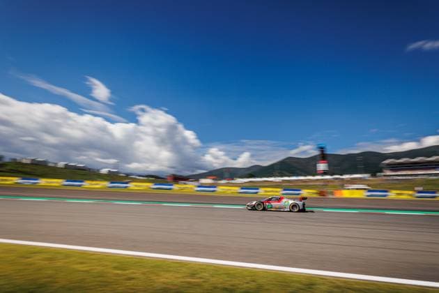 FIA WEC - 6 HOURS OF FUJI 2025 21 HERIAU Francois (fra), MANN Simon (usa), ROVERA Alessio (ita), Vista AF Corse, Ferrari 296 GT3 21, LM GT3, action, during the 6 Hours of Fuji 2025, 7th round of the 2025 FIA World Endurance Championship, from September 26 to 28, 2025 on the Fuji Speedway in Oyama, Shizuoka, Japan - OyamaJapan  Copyright: xFREDERICxLExFLOCxHx
