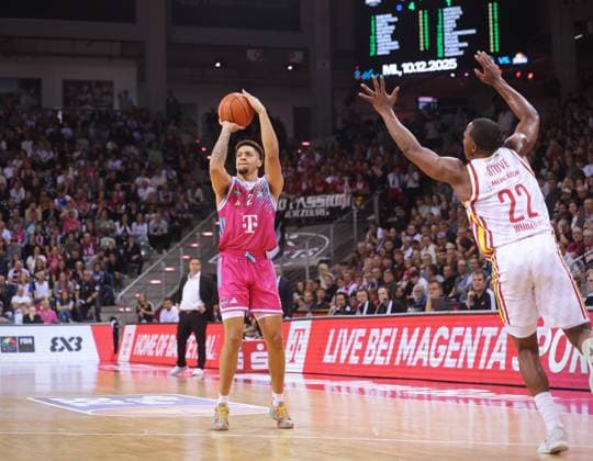 Alijah Comithier Telekom Baskets Bonn vs. Fitness First Würzburg Baskets 1. Speiltag - Saison 2025 26