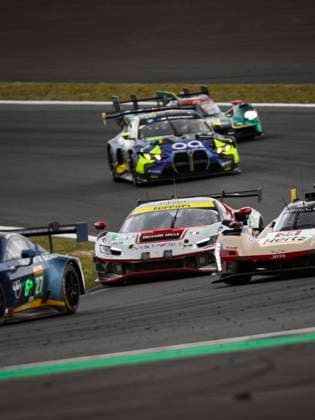 FIA WEC - 6 HOURS OF FUJI 2025 21 HERIAU Francois (fra), MANN Simon (usa), ROVERA Alessio (ita), Vista AF Corse, Ferrari 296 GT3 21, LM GT3, action during the 6 Hours of Fuji 2025, 7th round of the 2025 FIA World Endurance Championship, from September 26 to 28, 2025 on the Fuji Speedway in Oyama, Shizuoka, Japan - OyamaJapan  Copyright: xXavixBonillax