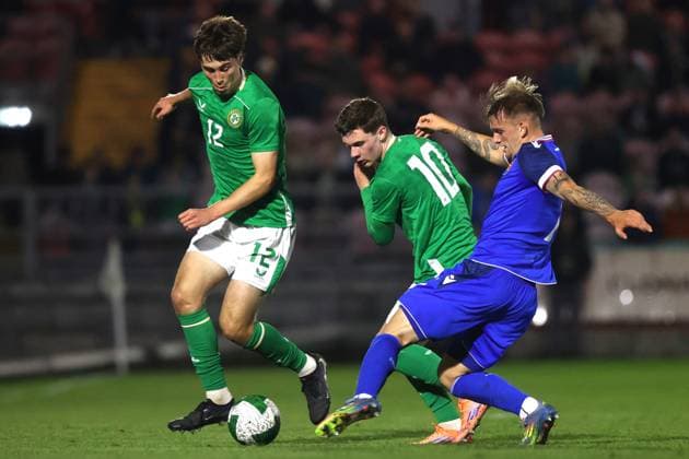 2027 UEFA Under 21 European Championship, EM, Europameisterschaft Qualifier, Turner™s Cross, Cork 10 10 2025 Republic of Ireland vs Slovakia Ireland s Jamie Mullins and Matej RizniÄ of Slovakia Jamie Mullins and Matej RizniÄ 10 10 2025  Copyright: x INPHO BryanxKeanex CU9I2737 copy