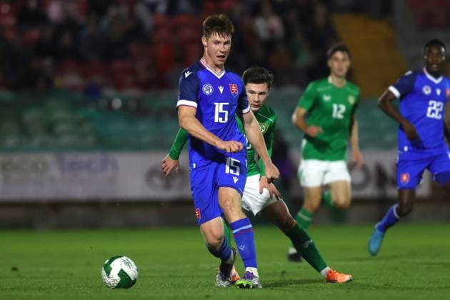 2027 UEFA Under 21 European Championship, EM, Europameisterschaft Qualifier, Turner™s Cross, Cork 10 10 2025 Republic of Ireland vs Slovakia Slovakia s Daniel Danihel and Jamie Mullins of Ireland Daniel Danihel and Jamie Mullins 10 10 2025  Copyright: x INPHO BryanxKeanex CU9I2511 copy