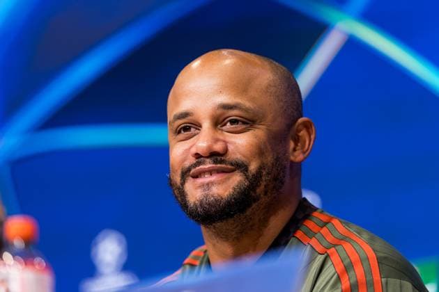 UEFA Champions League: FC Bayern Munich vs. Club Brugge KV, 22.10.2025 MUNICH, GERMANY - OCTOBER 22: Vincent Kompany (Head Coach FC Bayern Munich) during postgame press conference, PK, Pressekonferenz of the UEFA Champions League match between FC Bayern Munich vs. Club Brugge KV at Allianz Arena on matchday 3 of the UEFA Champions League Season 2025 26 on October 22, 2025 in Munich, Germany. Copyright: xBEAUTIFULxSPORTS Wunderlx