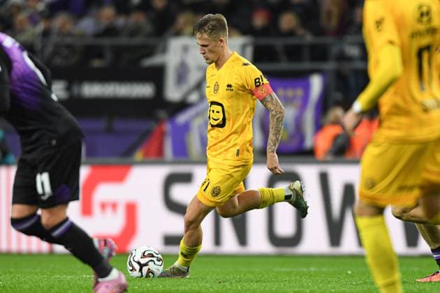 Mechelen s Fredrik Hammar pictured in action during a soccer match between RSC Anderlecht and KV Mechelen, Saturday 01 November 2025 in Anderlecht, on day 13 of the 2025-2026 Jupiler Pro League first division of the Belgian championship. JILLxDELSAUX  x138664343x