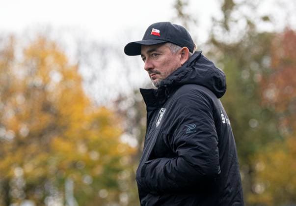 Fussball, Herren, Saison 2025 2026, Regionalliga Nordost (14. Spieltag), Hertha BSC II - Hallescher FC, Sportdirektor Daniel Meyer (Halle), 02.11. 2025, Copyright: xSebastianxRäppold MatthiasxKochx