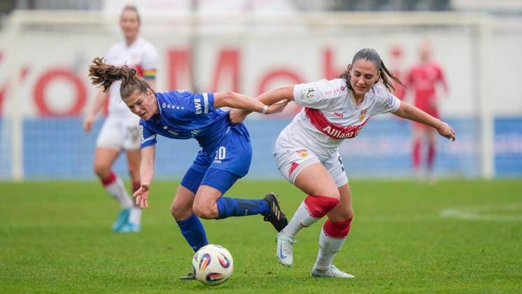 09.11.2025, Hänsch-Arena, Meppen, GER, 2. Frauen-Bundesliga: SV Meppen vs VfB Stuttgart, Chantal Schouwstra (SV Meppen 20) DFL REGULATIONS PROHIBIT ANY USE OF PHOTOGRAPHS AS IMAGE SEQUENCES AND OR QUASI-VIDEO. Meppen Niedersachsen Deutschland Hänsch-Arena