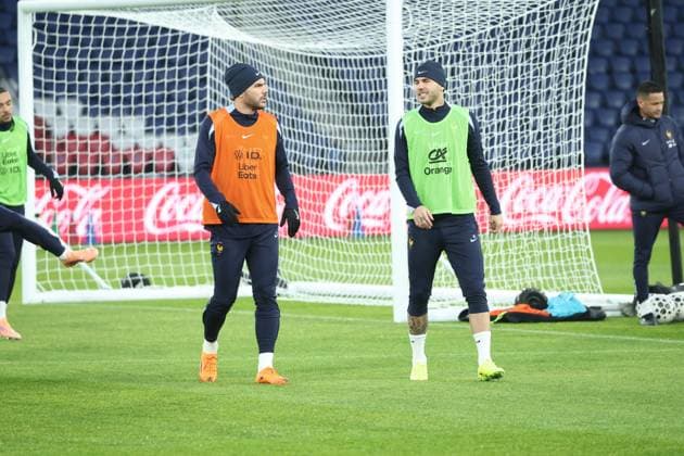 Entraînement de l’équipe de France au Parc des Princes PHOTOPQR LE PARISIEN Olivier Arandel ; Paris ; 12 11 2025 ; Paris, France Mercredi 12 novembre 2025 Football Équipe de France Théo hernandez et Lucas Hernandez Entraînement de l’Equipe de France LP Olivier Arandel Paris, France, nov 12th 2025 France national team, Nationalteam at training