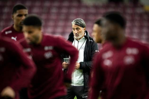GENEVA SWITZERLAND, 20251114 Swiss national team, Nationalteam captain Murak Yakin as the Swiss men s national football team trains at the match arena, Stade de Geneve, ahead of the World Cup qualifying match against Sweden tomorrow. GENEVE SWITZERLAND x10050x