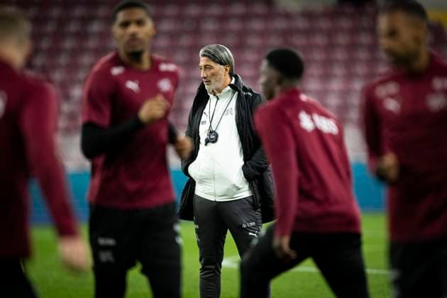 GENEVA SWITZERLAND, 20251114 Swiss national team, Nationalteam captain Murak Yakin as the Swiss men s national football team trains at the match arena, Stade de Geneve, ahead of the World Cup qualifying match against Sweden tomorrow. GENEVE SWITZERLAND x10050x