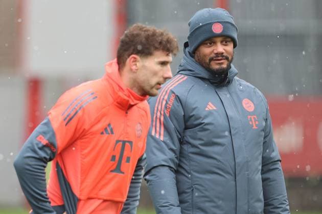 Trainer Vincent Kompany, 8 Leon Goretzka, Portraet, Portrait, Fussball FC Bayern München Training an der Säbenerstrasse 20.11.2025 FOTO: Mladen Lackovic LakoPress