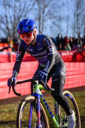 Belgian Fleur Moors pictured in action during the women elite race at the World Cup cyclocross cycling event in Tabor, Czech Republic, stage 1 (out of 12) of the UCI World Cup cyclocross competition, Sunday 23 November 2025. DAVIDxPINTENS  x143732788x