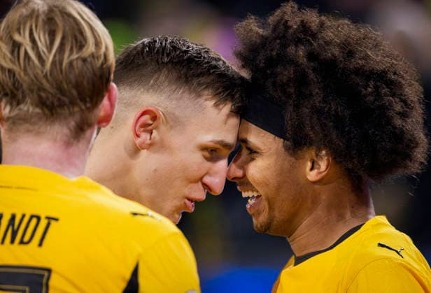 Dortmund, Germany. 25th Nov 2025. Goal celebration: Nico Schlotterbeck (BVB) Karim Adeyemi (BVB) Borussia Dortmund - FC Villarreal 25.11.2025