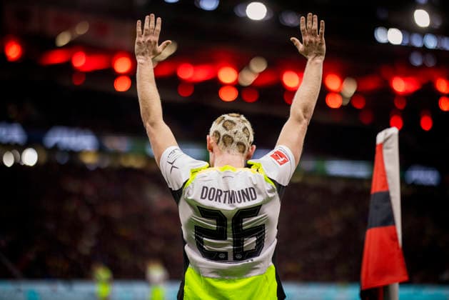 Leverkusen, Germany. 29th Nov 2025. . Julian Ryerson (BVB) Bayer Leverkusen - Borussia Dortmund 29.11.2025