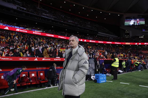Spain v Germany - UEFA Women s Nations League 2025 Final Second Leg MADRID, SPAIN - DECEMBER 02: Head coach of Germany Christian Wuck during the UEFA Women s Nations League 2025 final second leg match between Spain and Germany at Estadio Metropolitano on December 02, 2025 in Madrid, Spain. Burak Akbulut Anadolu Madrid Spain. Editorial use only. Please get in touch for any other usage.  Copyright: x2025xAnadoluxBurakxAkbulutx