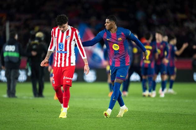 Spanish LaLiga EA Sports FC Barcelona, Barca v Atletico de Madrid in Barcelona, Spain. FC Barcelona player (14) Marcus Rashford with Jose Maria Gimenez (2) during LaLiga EA Sports match between FC Barcelona and Atletico de Madrid in Spotify Camp Nou, Barcelona, Spain, on December 3, 2025. Barcelona Spotify Camp Nou Barcelona Spain