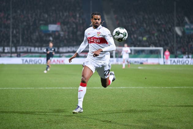 Lorenz Assignon (VfB Stuttgart) 03.12.2025, Fussball DFB Pokal, Saison 2025 2026, Achtelfinale, VfL Bochum - VfB Stuttgart 0:2 DFB regulations prohibit any use of photographs as image sequences and or quasi-video Bochum Vonovia Ruhrstadion Nordrhein Westfalen Deutschland