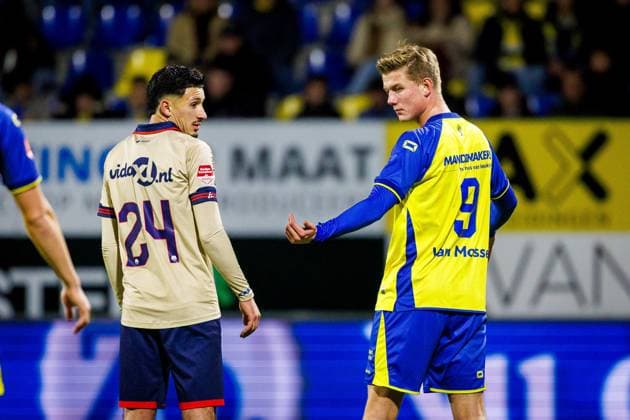 WAALWIJK , 05-12-2025 , Mandemakers Stadion , Season 2025 2026 , Dutch Keuken Kampioen Divisie football , match between RKC Waalwijk and VVV Venlo , picture shows VVV Venlo Midfielder Mohammed Odriss RKC player Jesper Uneken RKC - VVV  x32360516x Copyright: