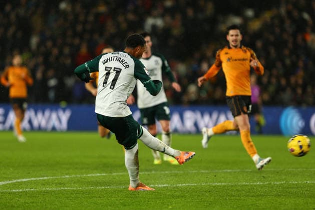 Hull City v Middlesbrough - Sky Bet Championship Morgan Whittaker of Middlesbrough scores the third goal during the Sky Bet Championship match between Hull City and Middlesbrough at the MKM Stadium in Kingston upon Hull, United Kingdom, on December 5, 2025. Kingston upon Hull East Yorkshire United Kingdom  Copyright: xMIxNewsx originalFilename:fletcher-hullcity251205_npZSy
