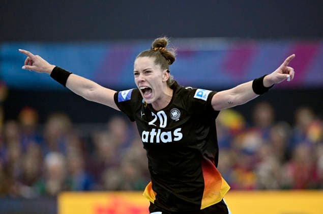Jubel Emily Vogel (GER), Handball Weltmeisterschaft der Frauen 2025, Viertelfinale Deutschland (GER) - Brasilien (BRA), am 09.12.2025 in Dortmund Deutschland. Handball WM der Frauen vom 26.11.-14.12.2025 in Deutschland Niederlande. Â