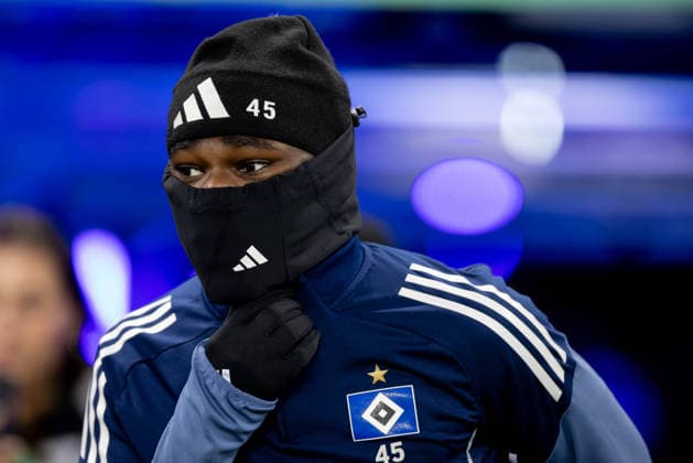 Hamburg, 3. Dezember 2025 - Fußball, DFB-Pokal 2025 26, Hamburger SV - Holstein Kiel: Fabio Balde (Hamburger SV, 45) DFL REGULATIONS PROHIBIT ANY USE OF PHOTOGRAPHS AS IMAGE SEQUENCES AND OR QUASI-VIDEO.