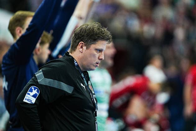 Nicolej Krickau (Fuechse Berlin, Trainer) GER, SG Flensburg-Handewitt vs. Fuechse Berlin, Handball, Bundesliga, Spieltag 16, Saison 2026 2026, 11.12.2025 GER, SG Flensburg-Handewitt vs. Fuechse Berlin, Handball, Bundesliga, Spieltag 16, Saison 2026 2026, 11.12.2025 Flensburg Copyright: xEibner-Pressefoto MarcelxvonxFehrnx EP_MFN