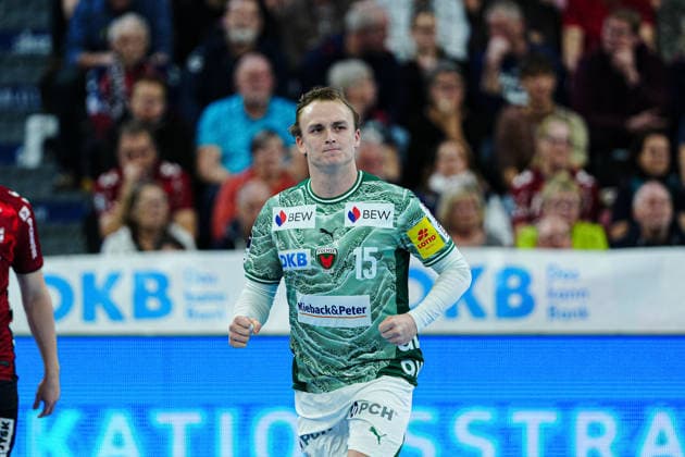 Tobias Schjoelberg Groendahl (Fuechse Berlin, 15) GER, SG Flensburg-Handewitt vs. Fuechse Berlin, Handball, Bundesliga, Spieltag 16, Saison 2026 2026, 11.12.2025 GER, SG Flensburg-Handewitt vs. Fuechse Berlin, Handball, Bundesliga, Spieltag 16, Saison 2026 2026, 11.12.2025 Flensburg Copyright: xEibner-Pressefoto MarcelxvonxFehrnx EP_MFN
