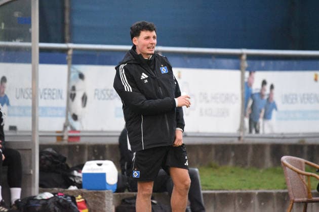 Fußball I Herren I Saison 2025 2026 I Regionalliga Nord I 16. Spieltag I Hamburger SV II U21, U 21 - FC St. Pauli II (U23) I 13.12.2025 Jasper Hölscher (HSV, Co-Trainer) (Nur zur redaktionellen Nutzung.) Hamburg Stadion Hoheluft, Lokstedter Steindamm 87 Hamburg Deutschland Copyright: xLobeca RobertoxSeidelx