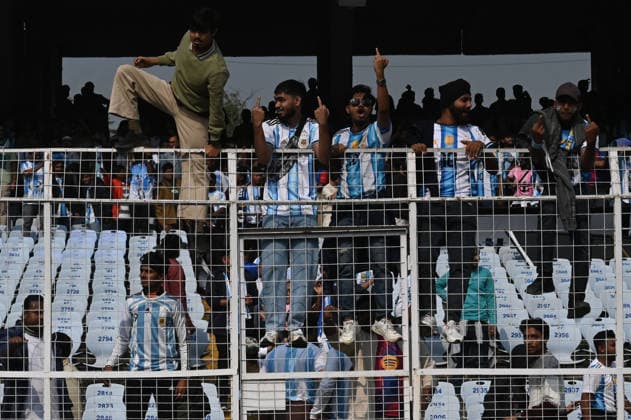 KOLKATA, INDIA - DECEMBER 13: Angry fans vandalise banners, throw bottles, ripped up seats and threw them on the pitch after Argentina football star Lionel Messi s early departure from the Salt Lake Stadium during his India Tour, on December 13, 2025 in Kolkata, India. Football fans were angry that, despite buying tickets at steep prices, they were not even able to catch a glimpse of their favourite star. Lionel Messi is on his G.O.A.T. India tour 2025, and he arrived in Kolkata in the early hours of Saturday (December 13, 2025). (Photo by Samir Jana Hindustan Times ) Argentina Football Star Lionel Messi Visits Kolkata: Upset Fans Vandalise Salt Lake Stadium