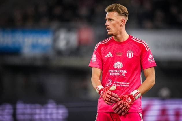 ROTTERDAM , 17-12-2025 , Sparta stadium ˜Het Kasteel™ , season 2025 2026 , Dutch KNVB Beker football , match between Excelsior Maasluis and Ajax , picture shows Excelsior Maassluis goalkeeper Tobias van der Kleij Excelsior Maassluis - Ajax (cup)  x200249154x Copyright: