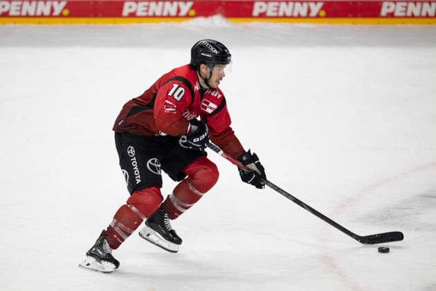 PENNY DEL; Kölner Haie - Grizzly Wolfsburg; Köln, 18.12.2025 Tanner Kero (Kölner Haie, Sturm, 10); PENNY DEL; Kölner Haie - Grizzly Wolfsburg am 18.12.2025 in der Lanxess Arena in Köln (Deutschland). Copyright: xBEAUTIFULxSPORTS AndreasxDickx