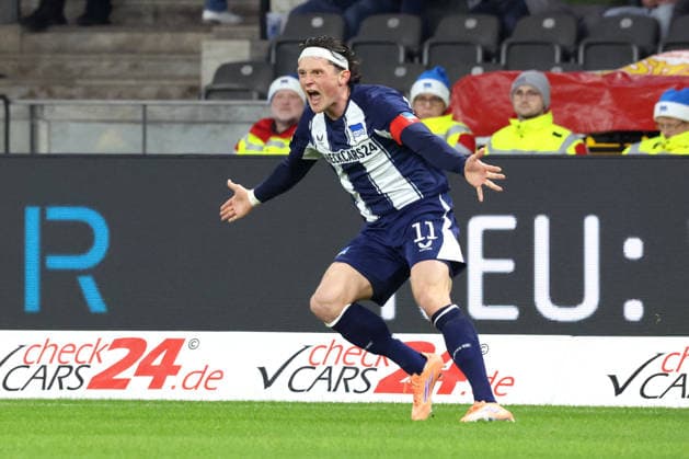 DEU, DFL, 2. FBL, Hertha BSC vs. Arminia Biefeld, 19.12.2025, Berliner Olympiastadion, Berlin, DEU, DFL, 2. FBL, Hertha BSC vs. Arminia Biefeld, im Bild Fabian Reese (Hertha BSC Berlin 11) DFL - regulations prohibit any use of Photographs as image sequences and or quasi-video