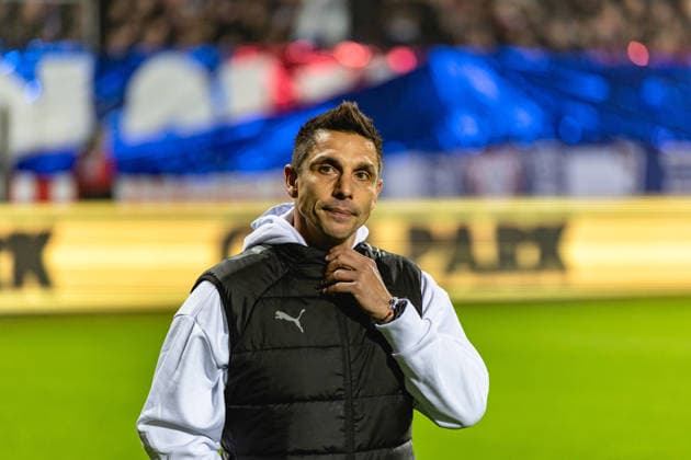 Fußball I Herren I Saison 2025-2026 I 2. Bundesliga I 17. Spieltag I Holstein Kiel - Dynamo Dresden I 20.12.2025 Marcel Rapp (Trainer, Holstein Kiel) Kiel Holstein-Stadion Schleswig-Holstein Deutschland Copyright: xLobeca JasperxLorenzx