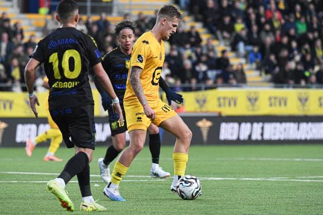 Mechelen s Fredrik Hammar pictured in action during a soccer match between Sint-Truidense V.V. and KV Mechelen, Sunday 21 December 2025 in Sint-Truiden, on day 19 of the 2025-2026 Jupiler Pro League first division of the Belgian championship. JILLxDELSAUX  x150557496x