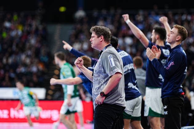 Nicolej Krickau (Fuechse Berlin, Trainer) GER, Handball Verein Hamburg vs. Fuechse Berlin, Handball, 1. Bundesliga, Spieltag 24, Saison 2025 2026, 23.12.2025 GER, Handball Sport Verein Hamburg vs. Fuechse Berlin, Handball, 1. Bundesliga, Spieltag 24, Saison 2025 2026, 23.12.2025 Hamburg Copyright: xEibner-Pressefoto MarcelxvonxFehrnx EP_MFN