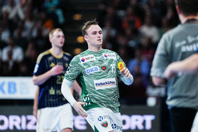 Tobias Schjoelberg Groendahl (Fuechse Berlin, 15) GER, Handball Verein Hamburg vs. Fuechse Berlin, Handball, 1. Bundesliga, Spieltag 24, Saison 2025 2026, 23.12.2025 GER, Handball Sport Verein Hamburg vs. Fuechse Berlin, Handball, 1. Bundesliga, Spieltag 24, Saison 2025 2026, 23.12.2025 Hamburg Copyright: xEibner-Pressefoto MarcelxvonxFehrnx EP_MFN