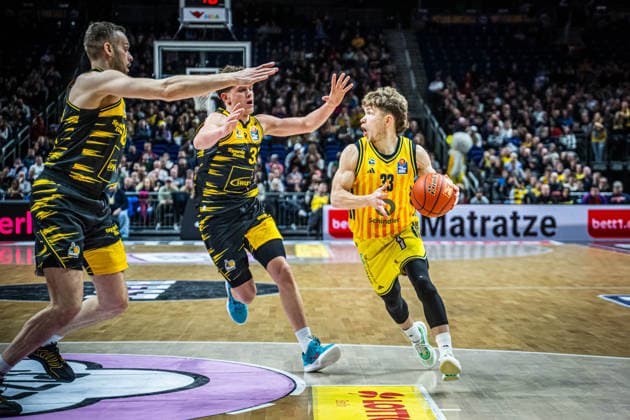 Basketball Berlin 29.12.2025 Saison 2025 2026 EasyCredit BBL 1. Bundesliga Männer, Herren Alba Berlin - MHP RIESEN Ludwigsburg bennet Hundt (Alba Berlin, No.33)