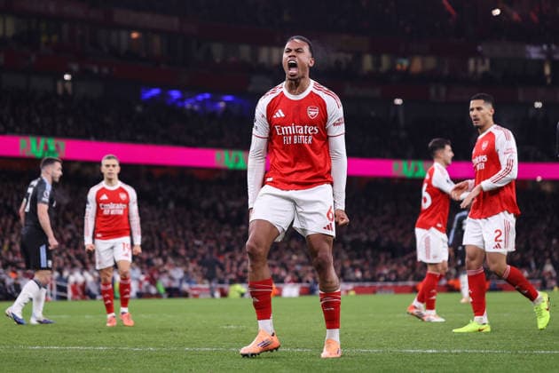 Arsenal v Aston Villa 30 December 2025, London - Premier League Football - Arsenal v Aston Villa - Gabriel of Arsenal celebrates after making an important block - Photo: Jacques Feeney Offside. London UK Copyright: xJacquesxFeeneyx xOffsidexOffside