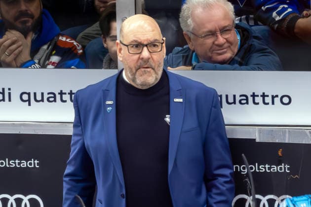 Ingolstadt, Deutschland 02. Januar 2026: Penny DEL - 2025 2026 - Sp.35 - ERC Ingolstadt vs. Pinguins Bremerhaven Im Bild: Assistant-Coach Eric Dubois (ERC) Saturn Arena Bayern Copyright: xFotostandx xSchäferx