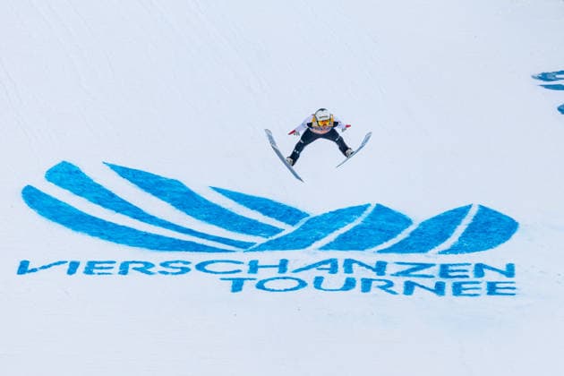 Domen PREVC (SLO). Skispringen, 74.Internationale Vierschanzentournee, Saison 2024-2025, am 4.01.2026 in Innsbruck, B E R G I S E L S P R U N G S C H A N Z E, Oesterreich. Quelle Copyright Credit : Oryk HAIST