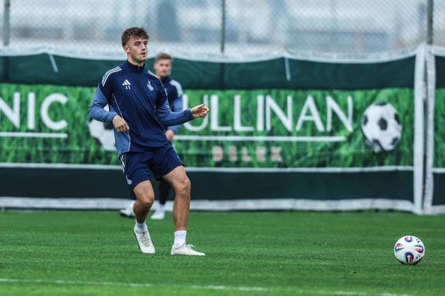 Fussball, 3.Liga Saison 2025 2026 Training MSV Duisburg Trainingslager MSV Duisburg 08.01.2026, Titanic Deluxe Golf Belek Ben Schlicke (MSV Duisburg, 40) Belek Titanic Deluxe Golf Belek Türkei
