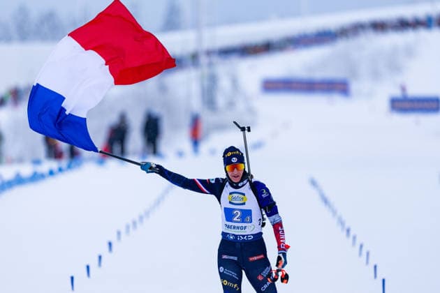 07.01.2026, GER, Biathlon, Saison 25 26, Frauen, BMW IBU World Cup Biathlon, Staffel 4x6km Julia Simon (FRA) 98559 Oberhof LOTTO Thüringen ARENA am Rennsteig Rennsteighaus am Grenzadler Thüringen Deutschland
