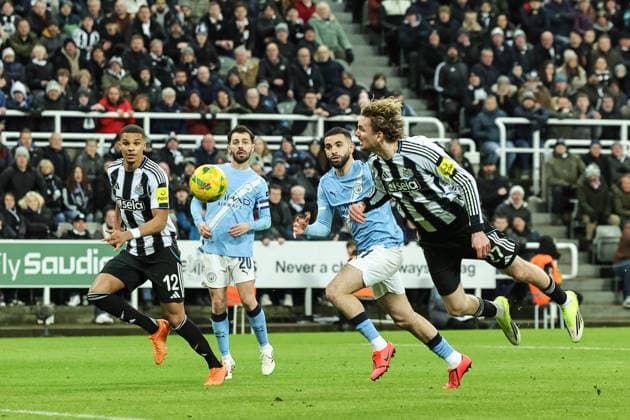 Carabao Cup Semi-finals First Leg Newcastle United v Manchester City Nick Woltemade of Newcastle United heads just wide of the goalie injury time during the Carabao Cup Semi-finals First Leg Newcastle United vs Manchester City at St. James s Park, Newcastle, United Kingdom, 13th January 2026 (Photo by Mark Cosgrove News Images) Newcastle St. James s Park Tyne and Wear United Kingdom Copyright: xMarkxCosgrove NewsxImagesx