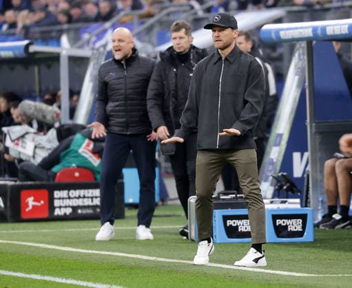 Trainer Eugen Polanski (Borussia Moenchengladbach) Fussball, Herren, Saison 2025 2026,1.Liga, Volksparkstadion, Hamburger SV gegen Borussia Moenchengladbach DFL REGULATIONS PROHIBIT ANY USE OF PHOTOGRAPHS AS IMAGE SEQUENCES AND OR QUASI-VIDEO.