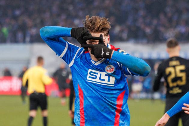Torjubel 2:1 Torschütze Ryan Naderi (Rostock) ; GER, FC Hansa Rostock vs. FC Erzgebirge Aue, Fußball, Männer, 3. Liga, 20.Spieltag, Spielzeit 2025 2026, 17.01.2026 Rostock Ostseestadion Mecklenburg - Vorpommern Deutschland