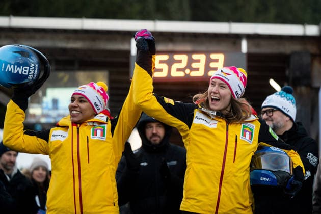 NOLTE Laura, LEVI Deborah (Deutschland) jubeln ueber den Sieg im Rennen und Gesamtweltcup, GER, IBSF Bob Weltcup Altenberg, Zweierbob Frauen, Saison 2025 2026, 18.01.2026 GER, IBSF Bob Weltcup Altenberg, Zweierbob Frauen, Saison 2025 2026, 18.01.2026 Altenberg Copyright: xEibner-Pressefoto Memmlerx EP_MMR