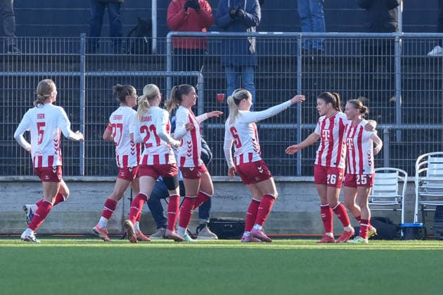 Torjubel, Emotionen, Jubel, Torerfolg, Abschluss, Treffer , Deutschland, Fussball, GooglePixel Frauen-Bundesliga, 15.Spieltag, 2025 2026, 1. FC Köln vs. SC Freiburg, 24.01.2026, Franz-Kremer-Stadion, Köln, Deutschland DFB REGULATIONS PROHIBIT ANY USE OF PHOTOGRAPHS AS IMAGE SEQUENCES AND OR QUASI-VIDEO. Köln Franz-Kremer-Stadion Nordrhein-Westfalen Deutschland Copyright: xArnexAmbergx