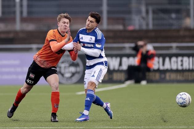 SPAKENBURG, 31-01-2026 , Sportpark de Westmaat, season 2025 2026 Dutch Tweede Divisie Football , Match between Spakenburg and R.K.A.V. Volendam. Picture shows Spakenburg - R.K.A.V. Volendam  x201211721x Copyright: