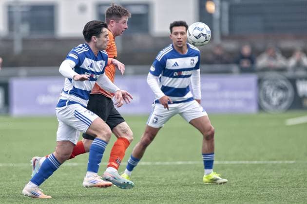 SPAKENBURG, 31-01-2026 , Sportpark de Westmaat, season 2025 2026 Dutch Tweede Divisie Football , Match between Spakenburg and R.K.A.V. Volendam. Picture shows Jean Guiting, Cody Claver Spakenburg - R.K.A.V. Volendam  x201212118x Copyright: