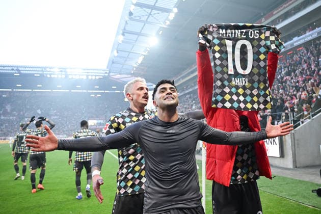 07.02.2026, xsltx, Fussball 1.Bundesliga, FSV Mainz 05 - FC Augsburg v.l. Mann des Spiels und zweifacher Torschütze per Strafstoß: Nadiem Amiri (1. FSV Mainz 05) (DFL DFB REGULATIONS PROHIBIT ANY USE OF PHOTOGRAPHS as IMAGE SEQUENCES and or QUASI-VIDEO)